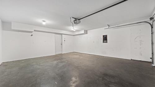 1322 Cornwall Street, Kamloops, BC - Indoor Photo Showing Garage