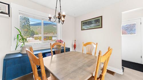 1721 Birch Street, Creston, BC - Indoor Photo Showing Dining Room