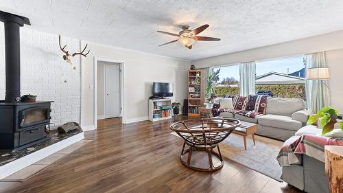 1721 Birch Street, Creston, BC - Indoor Photo Showing Living Room With Fireplace