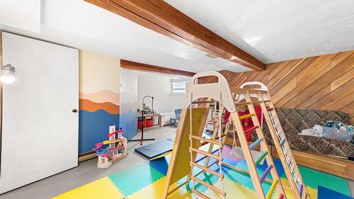 1721 Birch Street, Creston, BC - Indoor