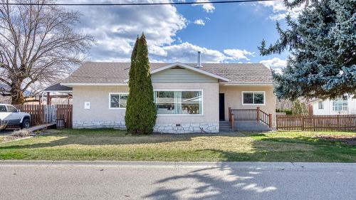 1721 Birch Street, Creston, BC - Outdoor