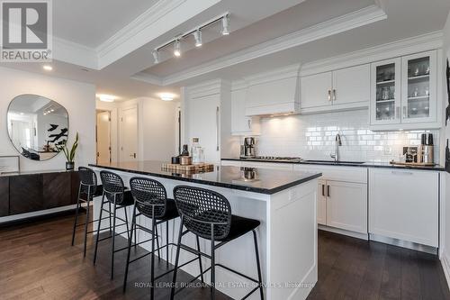 1303 - 2060 Lakeshore Road, Burlington, ON - Indoor Photo Showing Kitchen With Upgraded Kitchen