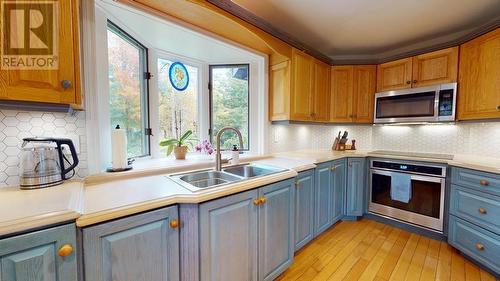 200 Watson Rd, Echo Bay, ON - Indoor Photo Showing Kitchen With Double Sink With Upgraded Kitchen
