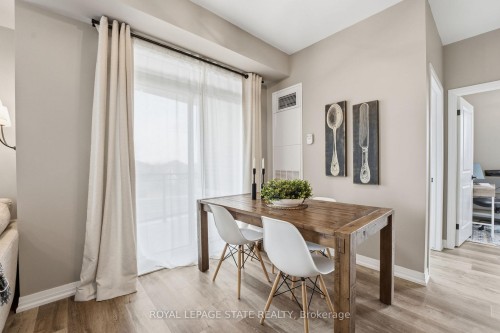 203-120 Springvalley Crescent, Hamilton, ON - Indoor Photo Showing Dining Room
