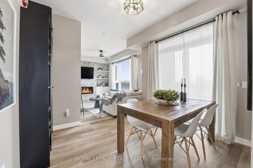 203-120 Springvalley Crescent, Hamilton, ON - Indoor Photo Showing Dining Room