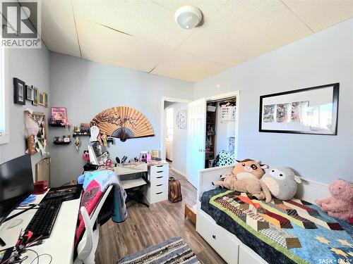 311 5Th Avenue E, Melville, SK - Indoor Photo Showing Bedroom