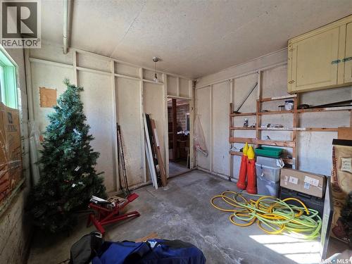 311 5Th Avenue E, Melville, SK - Indoor