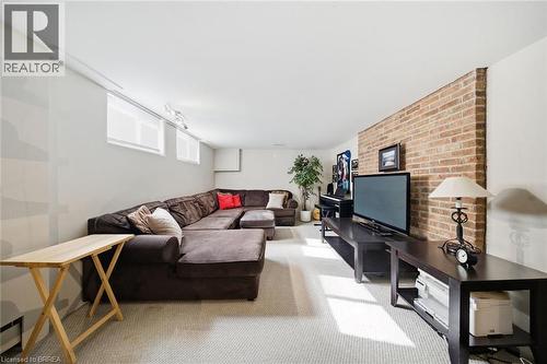 71 Pinecrest Drive, Kitchener, ON - Indoor