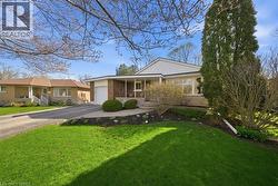 71 PINECREST Drive  Kitchener, ON N2A 2G6