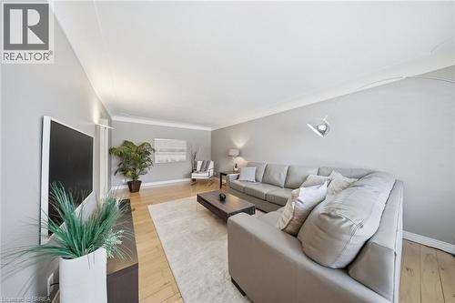 71 Pinecrest Drive, Kitchener, ON - Indoor