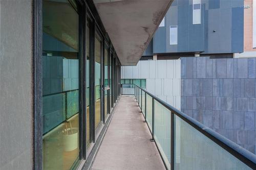 604 311 Hargrave Street, Winnipeg, MB -  With Balcony With Exterior
