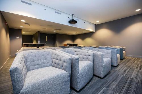 604 311 Hargrave Street, Winnipeg, MB - Indoor