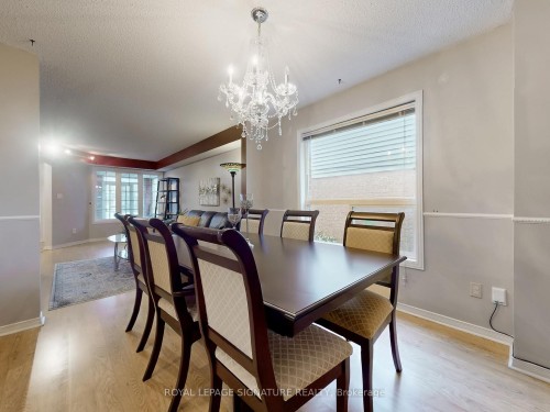 1070 Summitview Crescent, Oshawa, ON - Indoor Photo Showing Dining Room