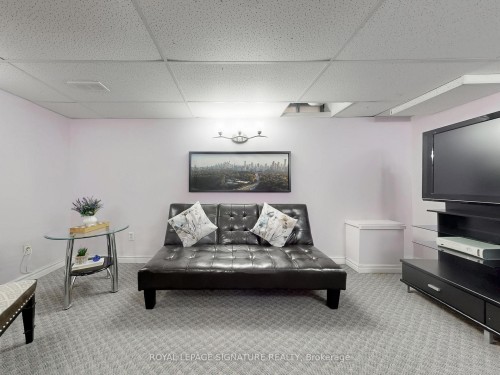 1070 Summitview Crescent, Oshawa, ON - Indoor