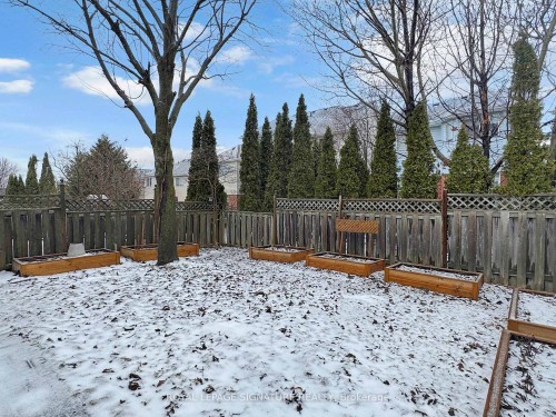1070 Summitview Crescent, Oshawa, ON - Outdoor