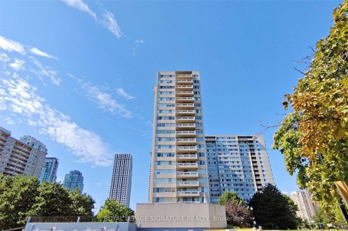 1407-3590 Kaneff Crescent, Mississauga, ON - Outdoor With Facade
