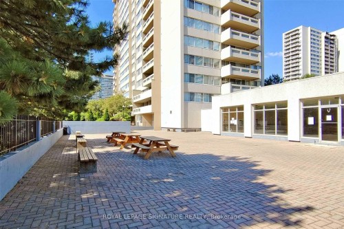 1407-3590 Kaneff Crescent, Mississauga, ON - Outdoor With Balcony With Facade