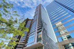 PH101-426 University Avenue Toronto, ON M5G 1S9