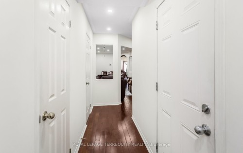 490 Orange Walk Crescent, Mississauga, ON 