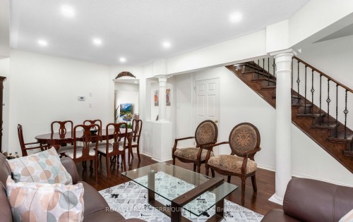 490 Orange Walk Crescent, Mississauga, ON 