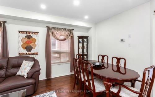 490 Orange Walk Crescent, Mississauga, ON 