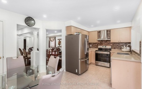 490 Orange Walk Crescent, Mississauga, ON 