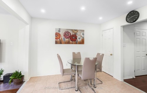 490 Orange Walk Crescent, Mississauga, ON 