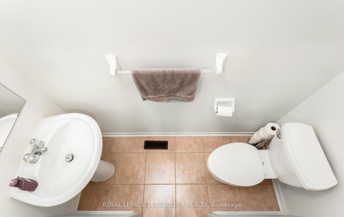 490 Orange Walk Crescent, Mississauga, ON 