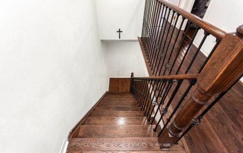 490 Orange Walk Crescent, Mississauga, ON 