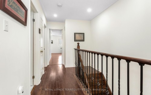 490 Orange Walk Crescent, Mississauga, ON 