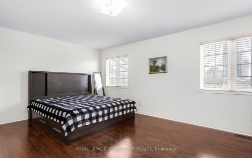 490 Orange Walk Crescent, Mississauga, ON 