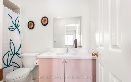 490 Orange Walk Crescent, Mississauga, ON 