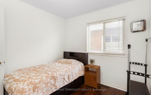 490 Orange Walk Crescent, Mississauga, ON 