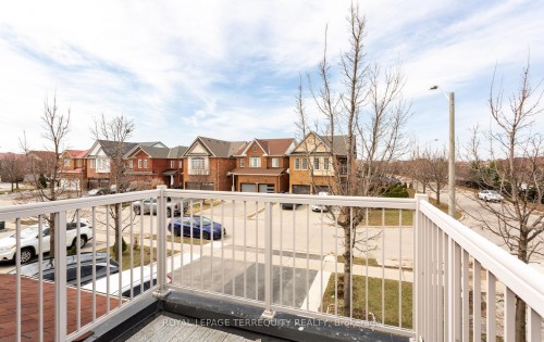 490 Orange Walk Crescent, Mississauga, ON 
