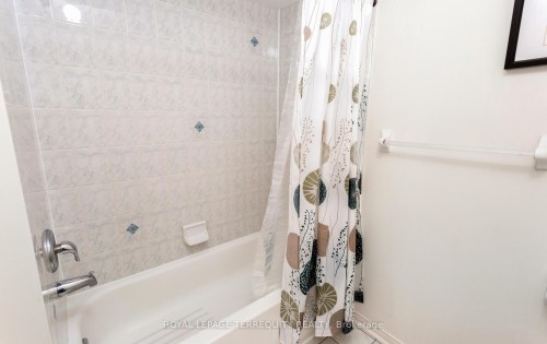 490 Orange Walk Crescent, Mississauga, ON 