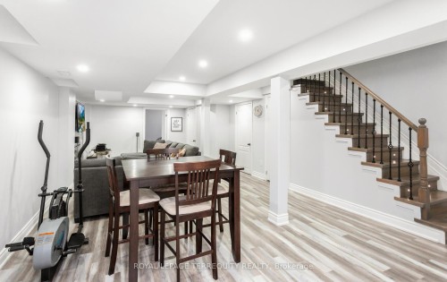 490 Orange Walk Crescent, Mississauga, ON 