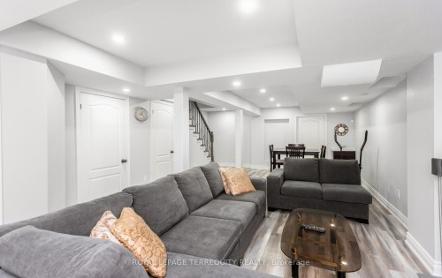 490 Orange Walk Crescent, Mississauga, ON 