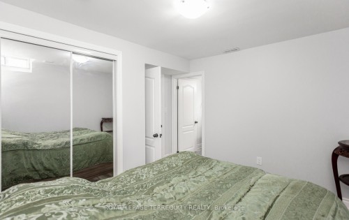 490 Orange Walk Crescent, Mississauga, ON 