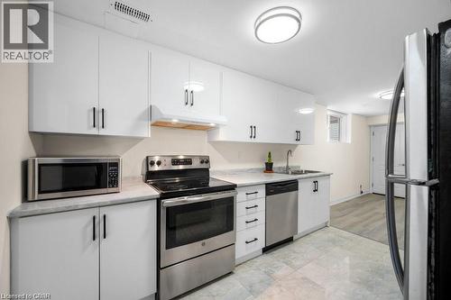 78 Couling Crescent, Guelph, ON - Indoor Photo Showing Kitchen