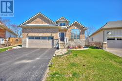 8913 TALLGRASS AVENUE Niagara Falls (Lyons Creek), ON L2G 0E6