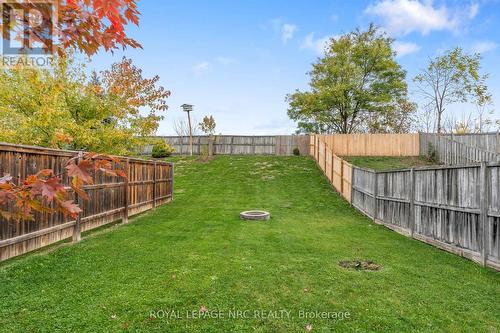 B - 393 Glendale Avenue, St. Catharines (Secord Woods), ON - Outdoor With Backyard