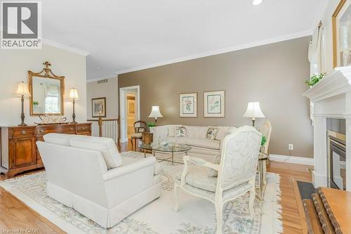 369 George Street N Unit# 2, Cambridge, ON - Indoor Photo Showing Living Room