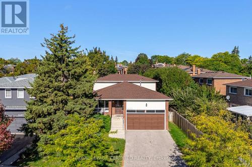 1431 Harmsworth Square, Oakville, ON - Outdoor