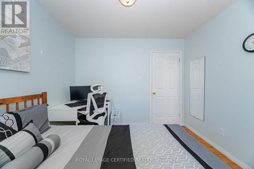 1431 Harmsworth Square, Oakville, ON - Indoor Photo Showing Bedroom