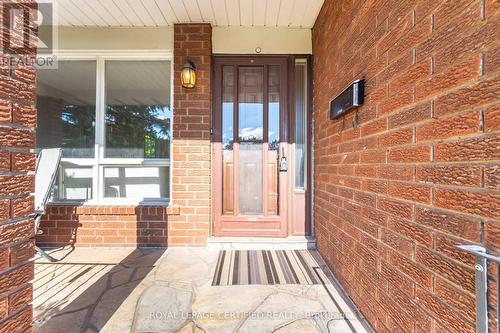 1431 Harmsworth Square, Oakville, ON - Outdoor With Exterior