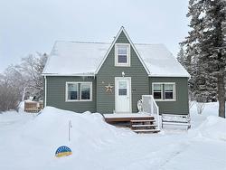 45 4th Street NE Hamiota, MB R0M 0T0