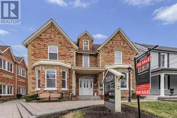 7626 YONGE STREET Vaughan, ON L4J 1V9