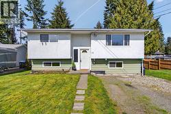 54 Mitchell Rd Courtenay, BC V9N 6C3
