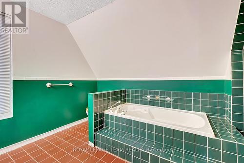 121 Elm Street, Ottawa, ON - Indoor Photo Showing Bathroom