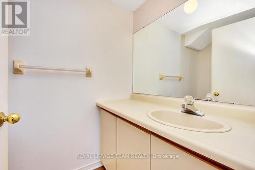 121 Elm Street, Ottawa, ON - Indoor Photo Showing Bathroom